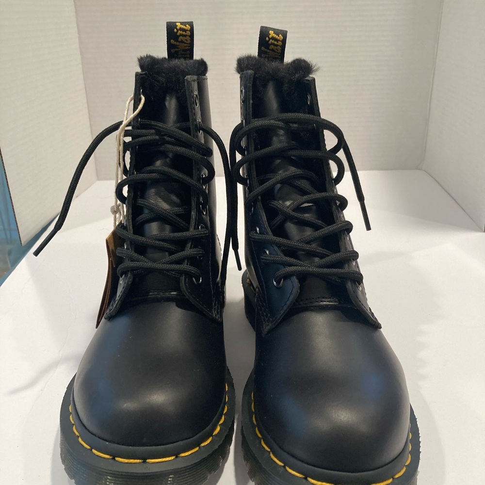 Dr. Martens 1460 Serena faux fur lined black boots - NWT - no box